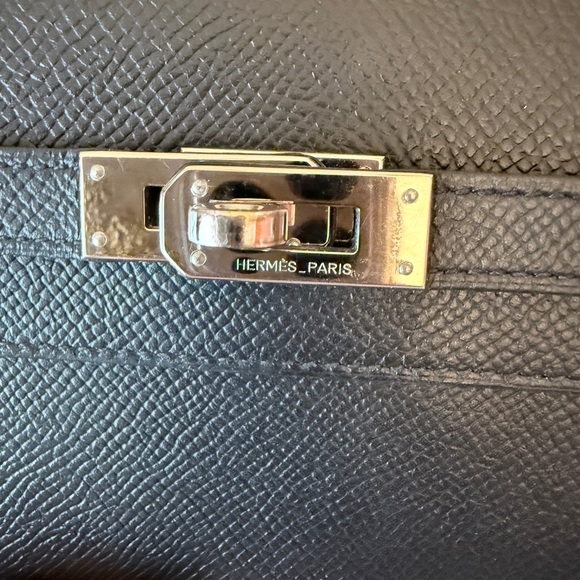 Authentic Hermes Kelly Longue Wallet- Epsom PHW - Picture 3 of 12